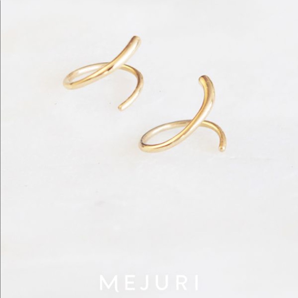 Mejuri 14k gold spiral earrings